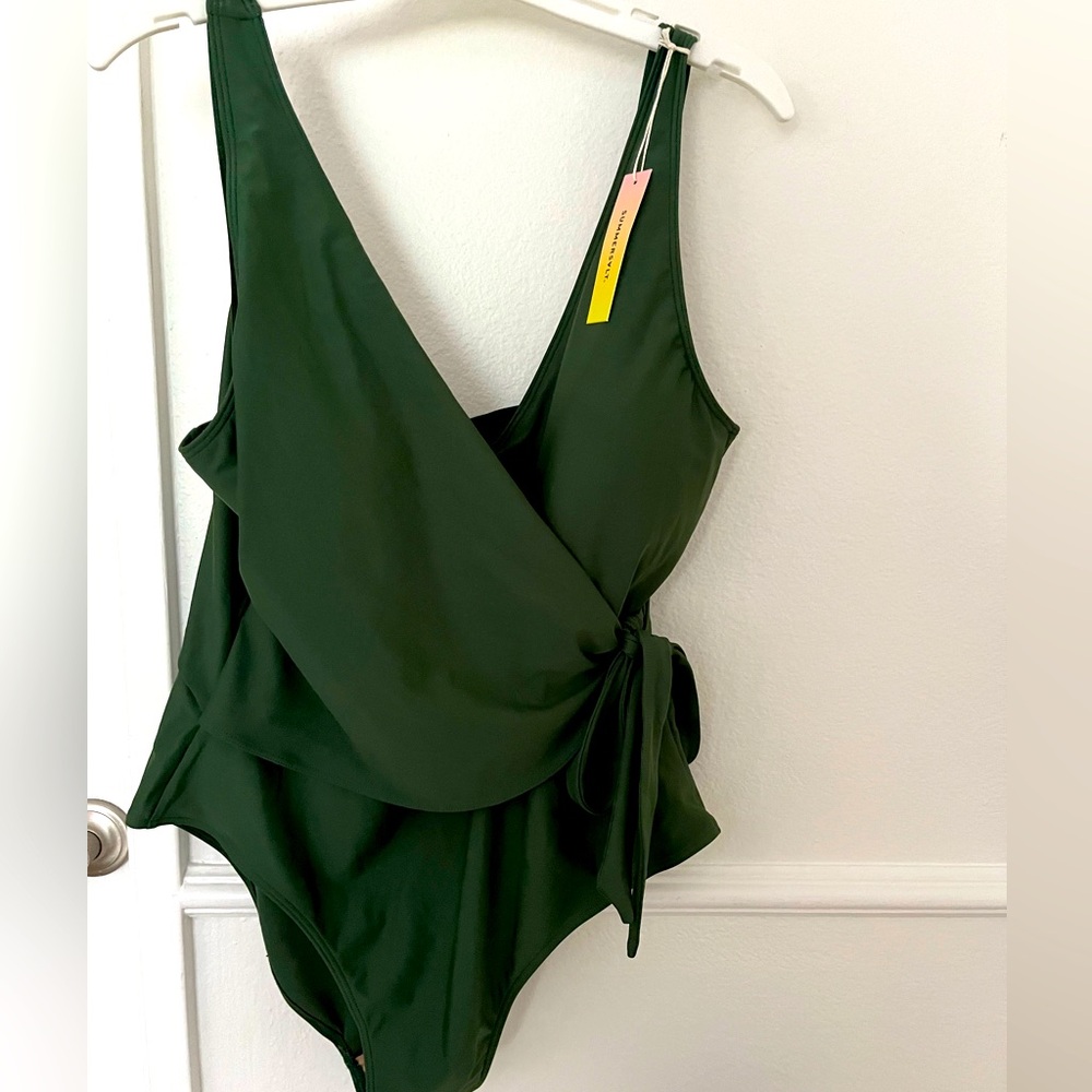 NWT Emerald Green Summersalt Perfect Wrap One Piece